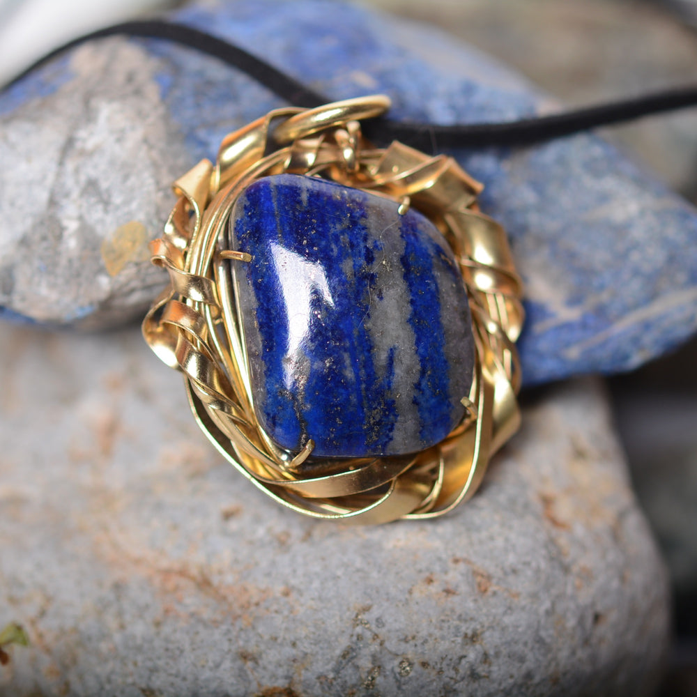 
                  
                    Lapizlazuli
                  
                